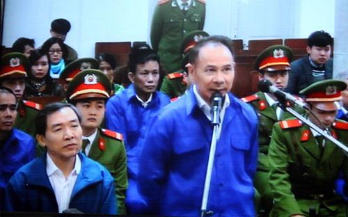Nguyên Chủ tịch Vinalines Dương Chí Dũng và nguyên Tổng giám đốc Mai Văn Phúc bị đề nghị tử hình - Ảnh: Tuổi trẻ.<br>